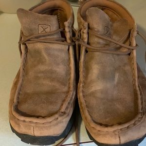 Kids size 3 twisted x boots